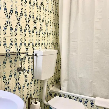 Chiado With Terrace 1 * Lisboa