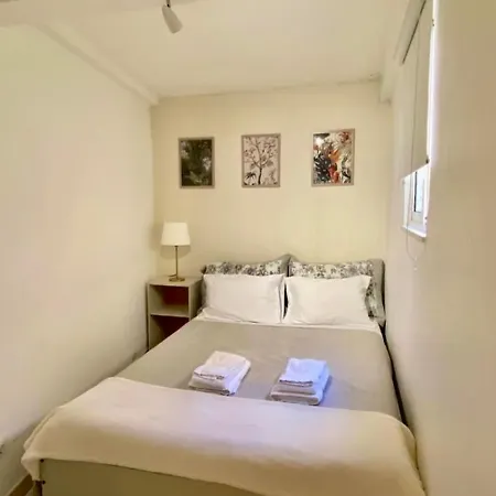 Apartment Chiado With Terrace 1 *