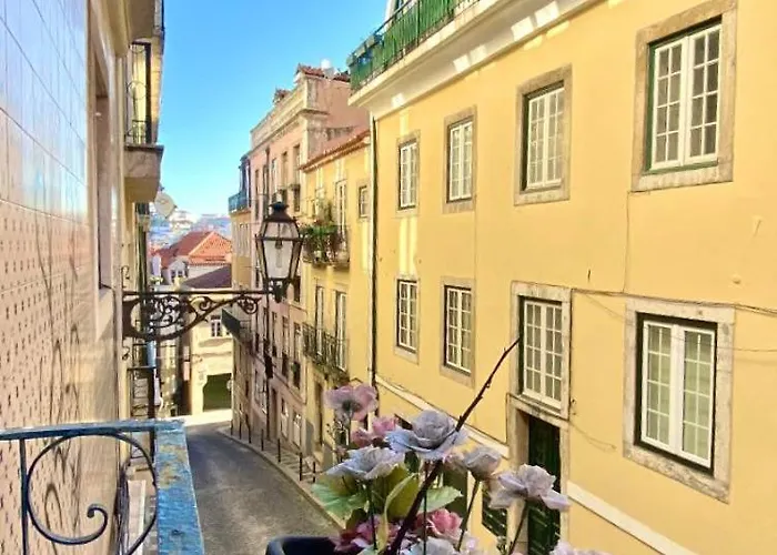 Chiado With Terrace 1 アパート *