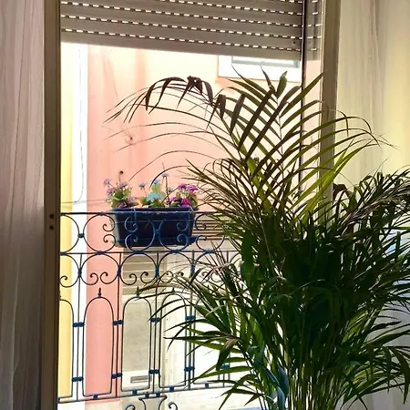 Chiado With Terrace 1 아파트 *